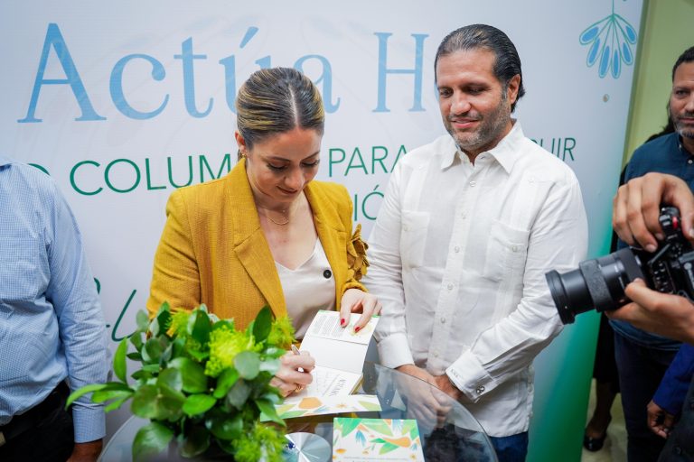 Gloria Reyes lanza "Actúa hoy", una guía inspiradora para la superación personal y profesional