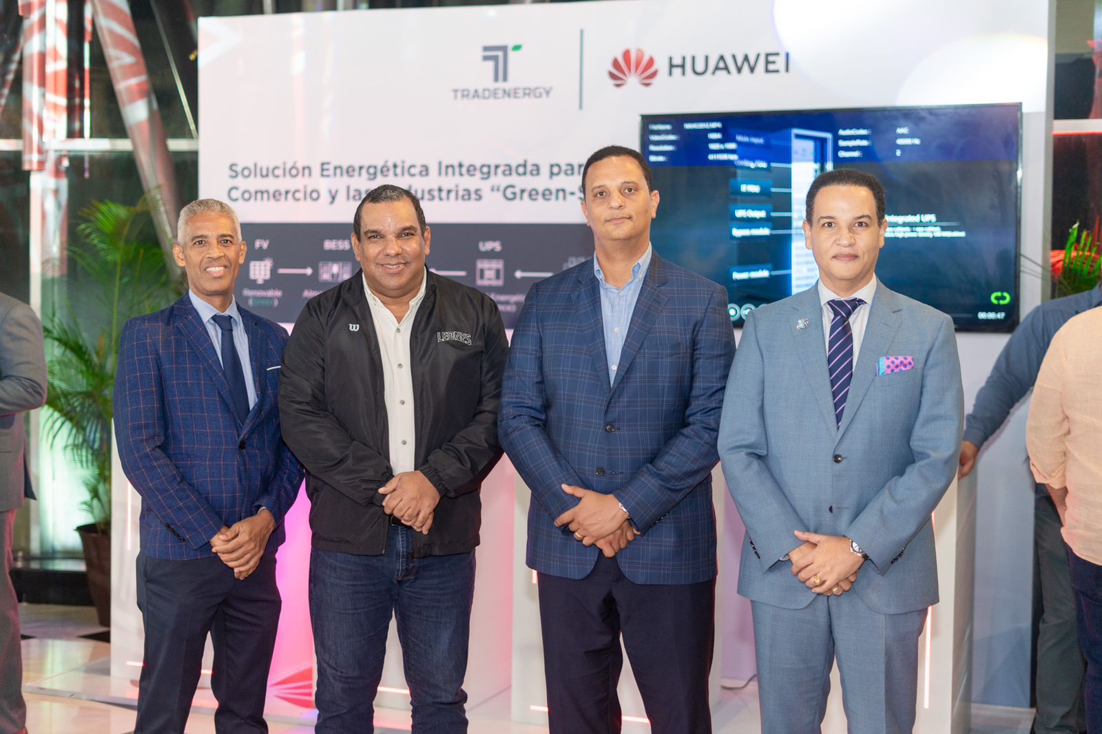 Tradenergy Recibe Acreditación de Huawei Digital Power como Socio Estratégico para República Dominicana y Centroamérica