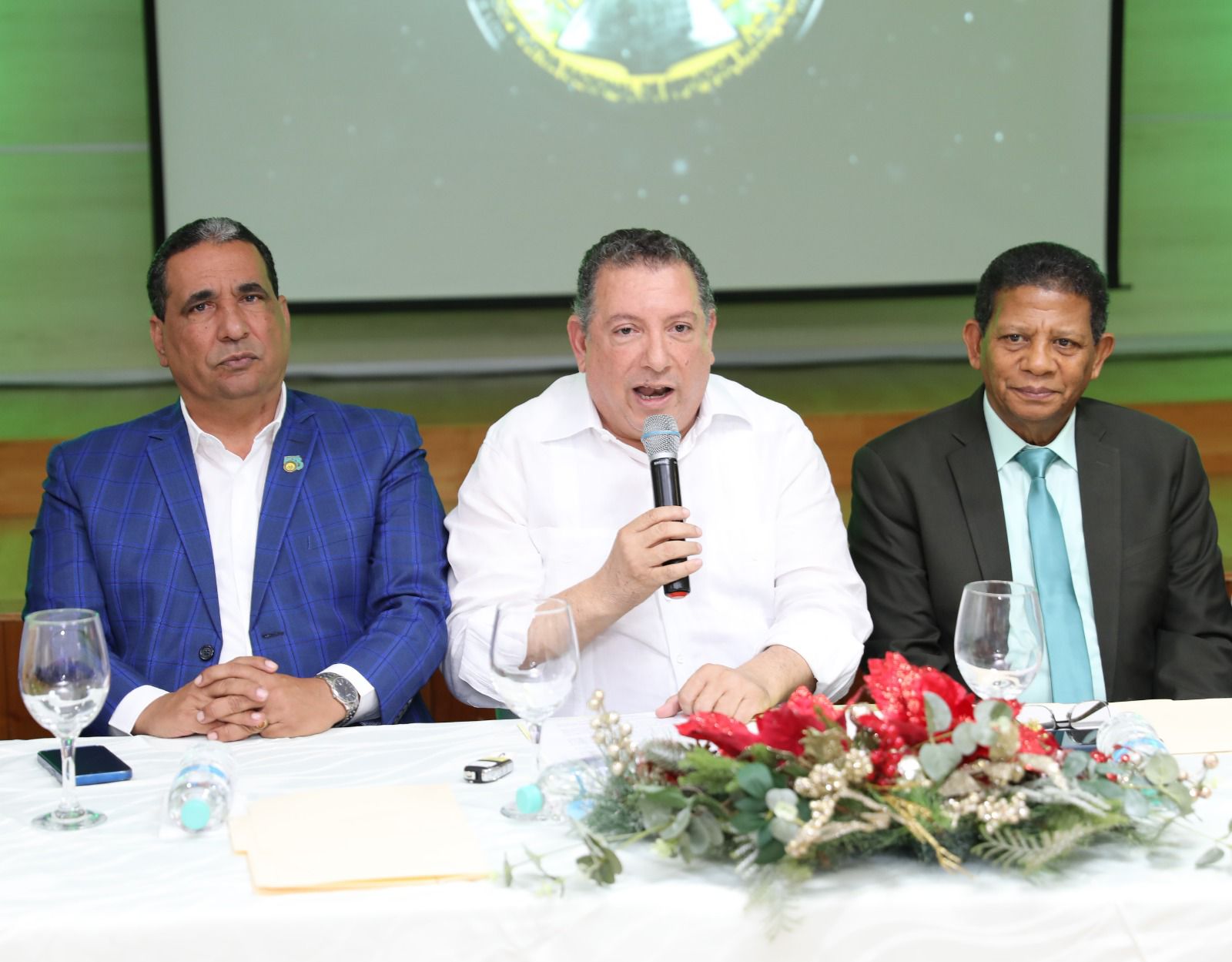 COOPNAMA Celebra la Semana del Maestro con Reconocimientos y Grandes Beneficios