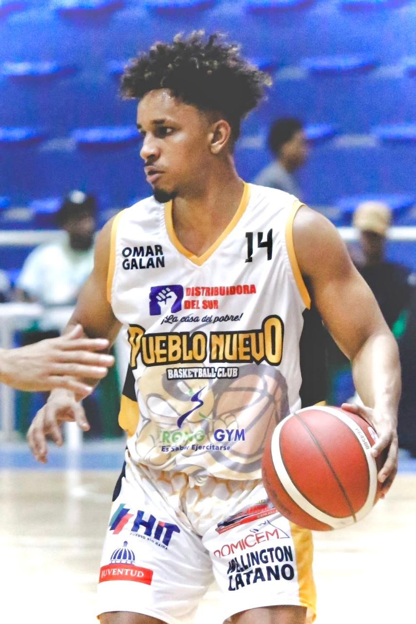 Avispones de Pueblo Nuevo empatan en la cima del TBS San Cristóbal 2024 tras electrizante triunfo en tiempo extra