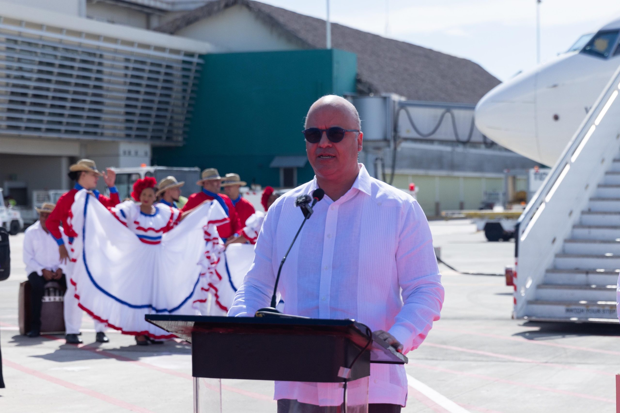 ARAJET inicia venta de boletos y anuncia más vuelos a RD, reveló Igor Rodríguez en FITUR