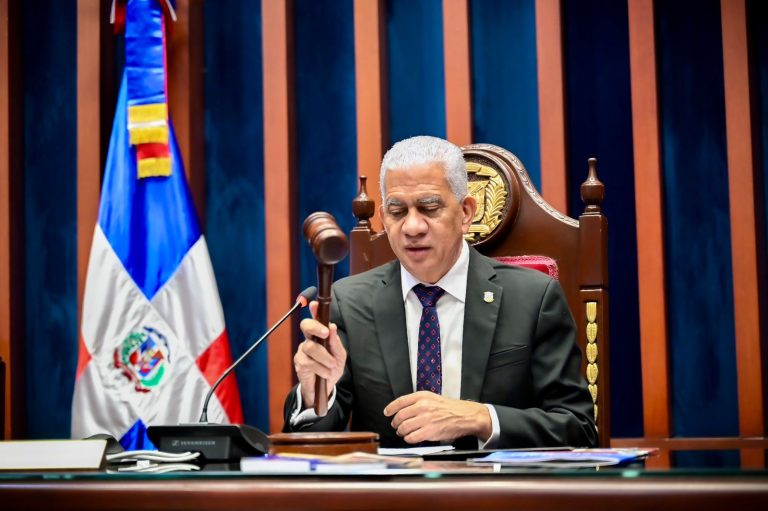 Senado Avanza en Leyes Clave: Prospectos de Béisbol, Obras Suspendidas y Patrimonios Culturales en el Foco