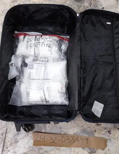 Autoridades detienen a dominico-español con cocaína en el Aeropuerto Las Américas
