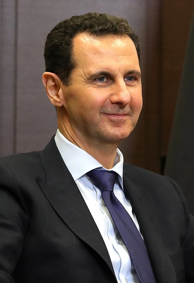 Los rebeldes de Siria toman Damasco y Bashar al Assad abandona el país tras más de dos décadas en el poder