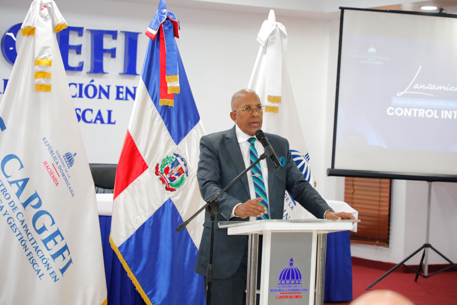 La Contraloría General impulsa la transformación de la auditoría pública con un innovador plan de capacitación y promoción de la ética profesional