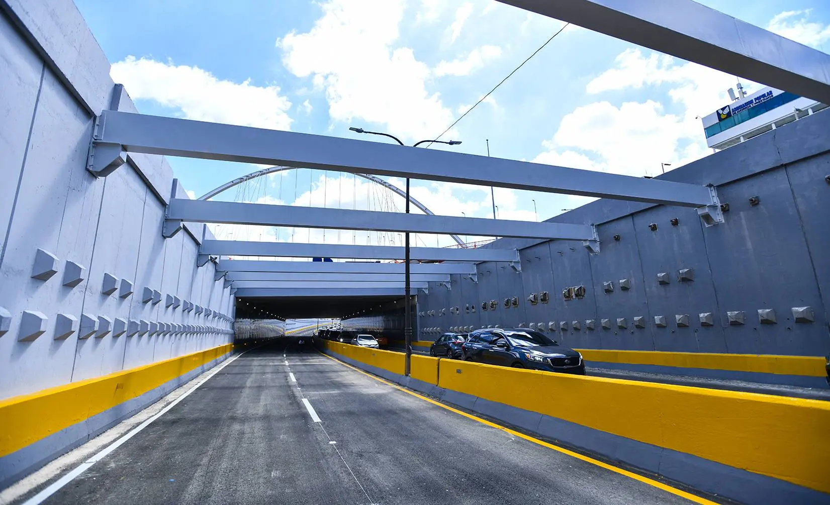 Fuga de gas y caos en túnel 27 de febrero: rápido operativo evita tragedia