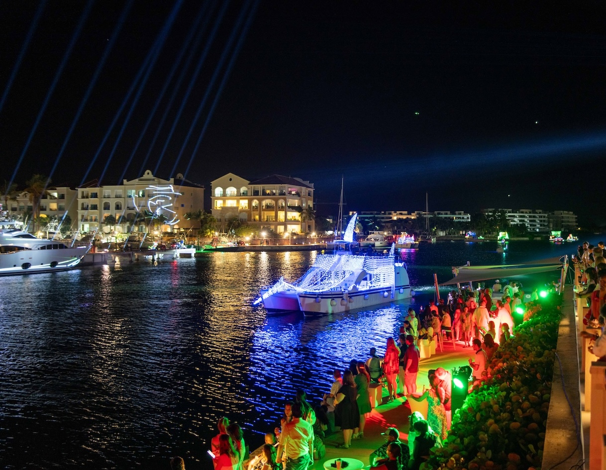 Cap Cana Enciende la Magia Navideña con el Espectacular Christmas Boat Parade