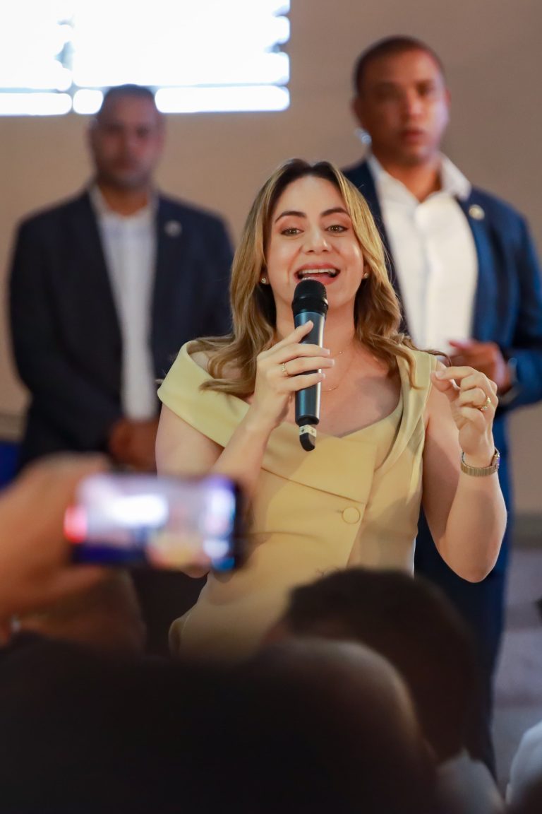 Gloria Reyes aclara criterios de elegibilidad del Bono Navideño 2024: “No todos los registrados son beneficiarios”