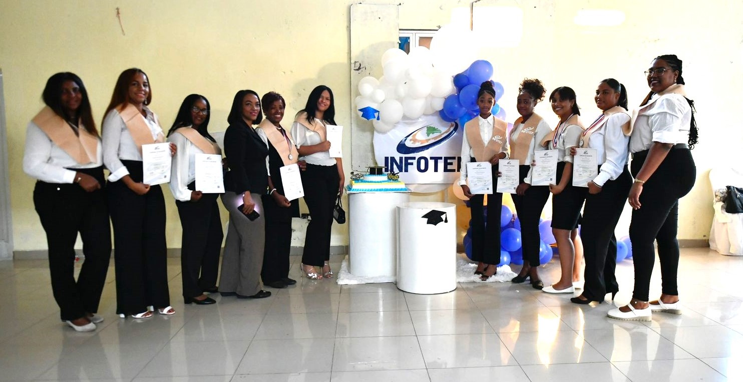 INFOTEP certifica a 108 nuevos técnicos profesionales en La Caleta, Santo Domingo Este