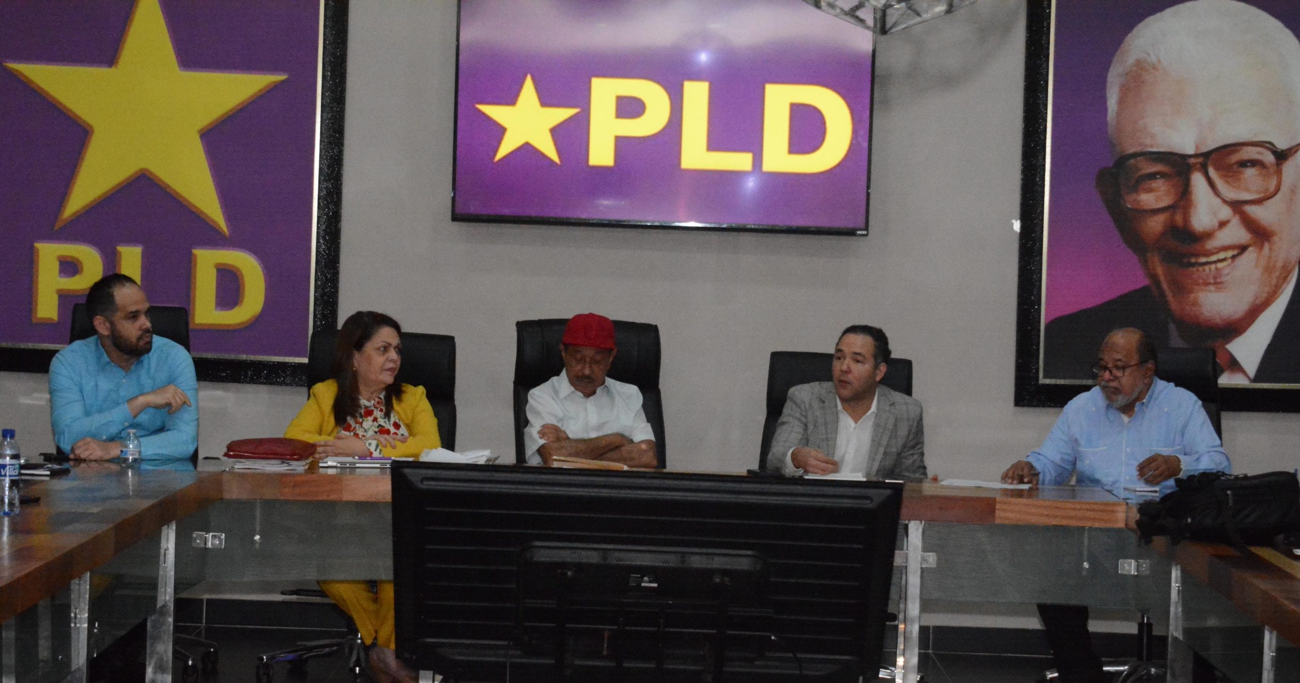 PLD Refuerza su Compromiso con el Medio Ambiente y la Producción Agropecuaria Nacional