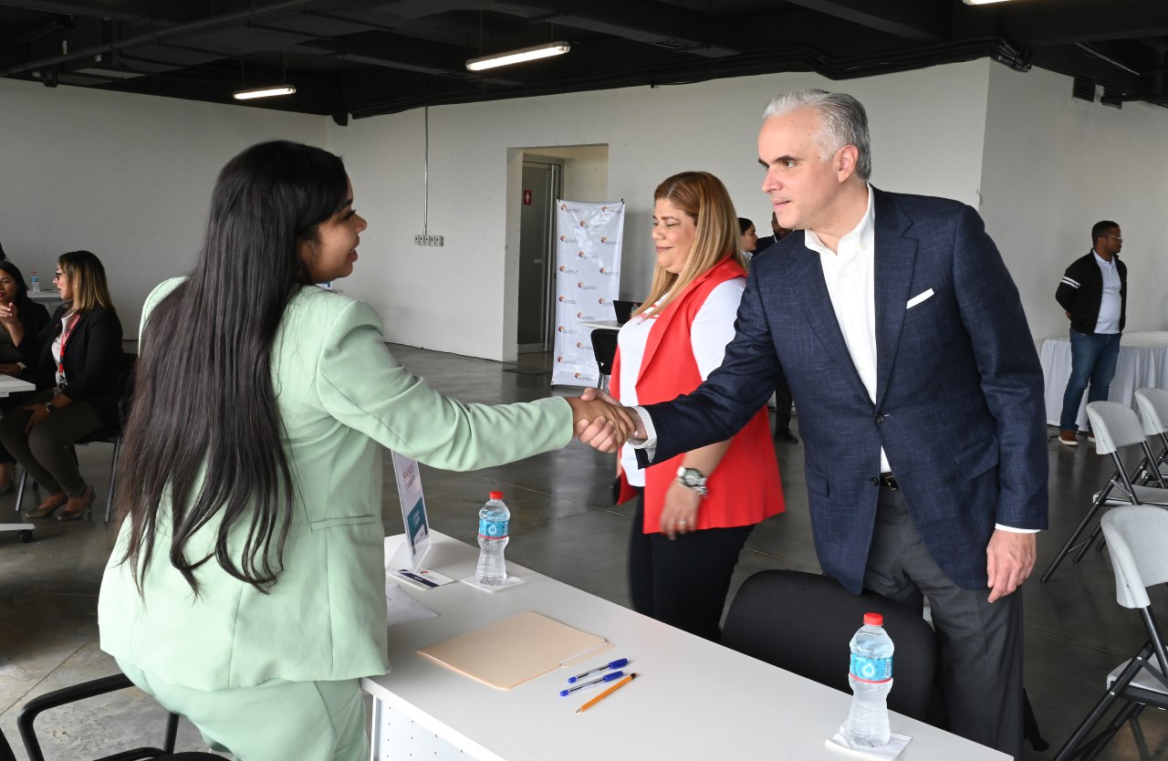 Mujer Digital: El Programa que Transforma la Empleabilidad Femenina en Sectores Tecnológicos