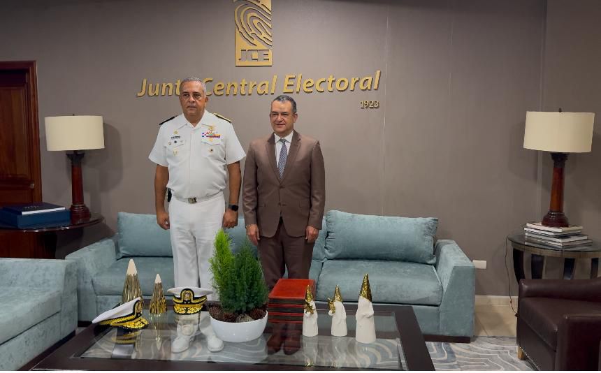 Migración y Junta Central Electoral se unen para agilizar procesos migratorios en aeropuertos