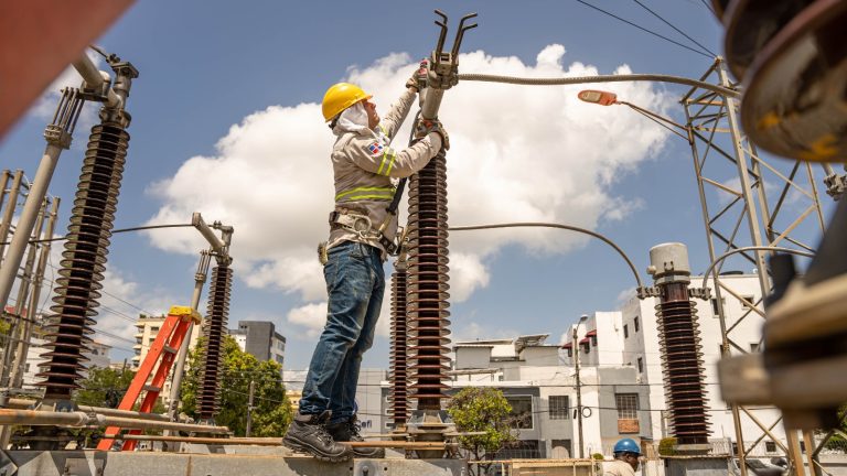 ETED trabajará en líneas y subestaciones de la zona sur y Santo Domingo este martes