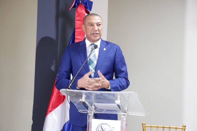 Santiago Zorrilla reafirma su compromiso con El Seibo y destaca logros legislativos clave