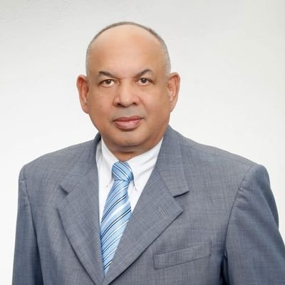 Cardiólogo Tirso Roa Castillo llama a realizar chequeos preventivos para evitar riesgos cardiovasculares en Navidad