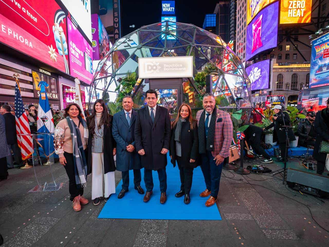 El Ministerio de Turismo lleva la esencia dominicana a Times Square con "Change the Season"