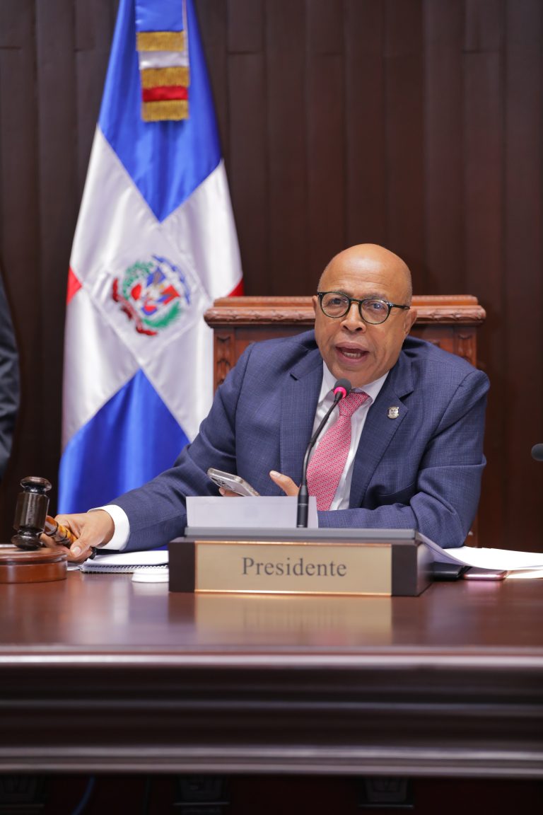 Autopista Circunvalación de Santo Domingo será designada en honor a José Francisco Peña Gómez
