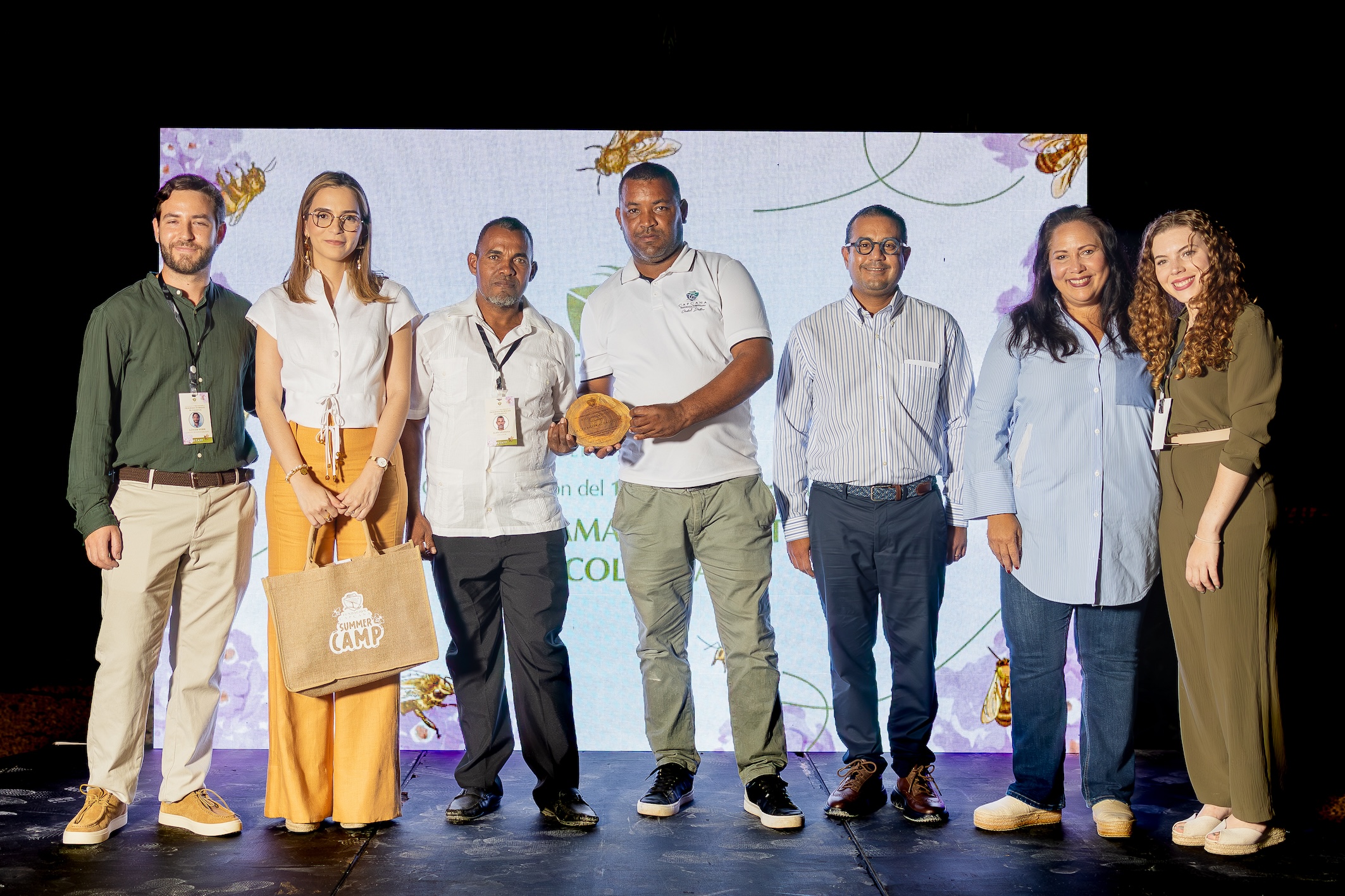 Cap Cana celebra una década de rescate de colmenas y refuerza su compromiso con la sostenibilidad