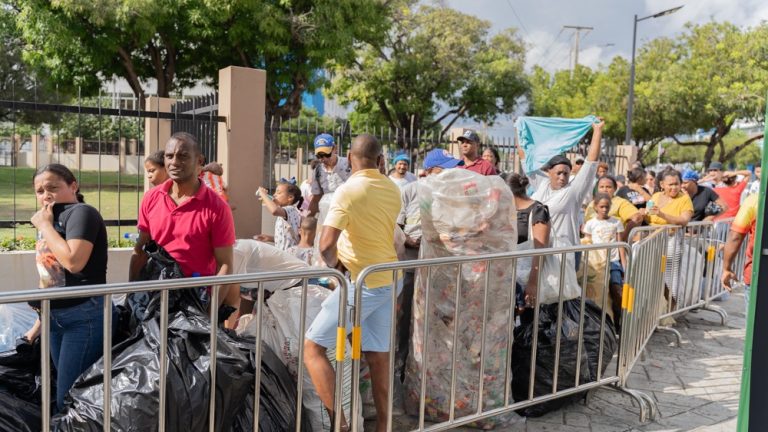 "Plásticos por Juguetes" transforma reciclaje en sonrisas en su quinta edición