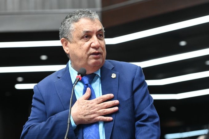 Gustavo Sánchez advierte juicio político contra jueces del TC por exceder sus atribuciones