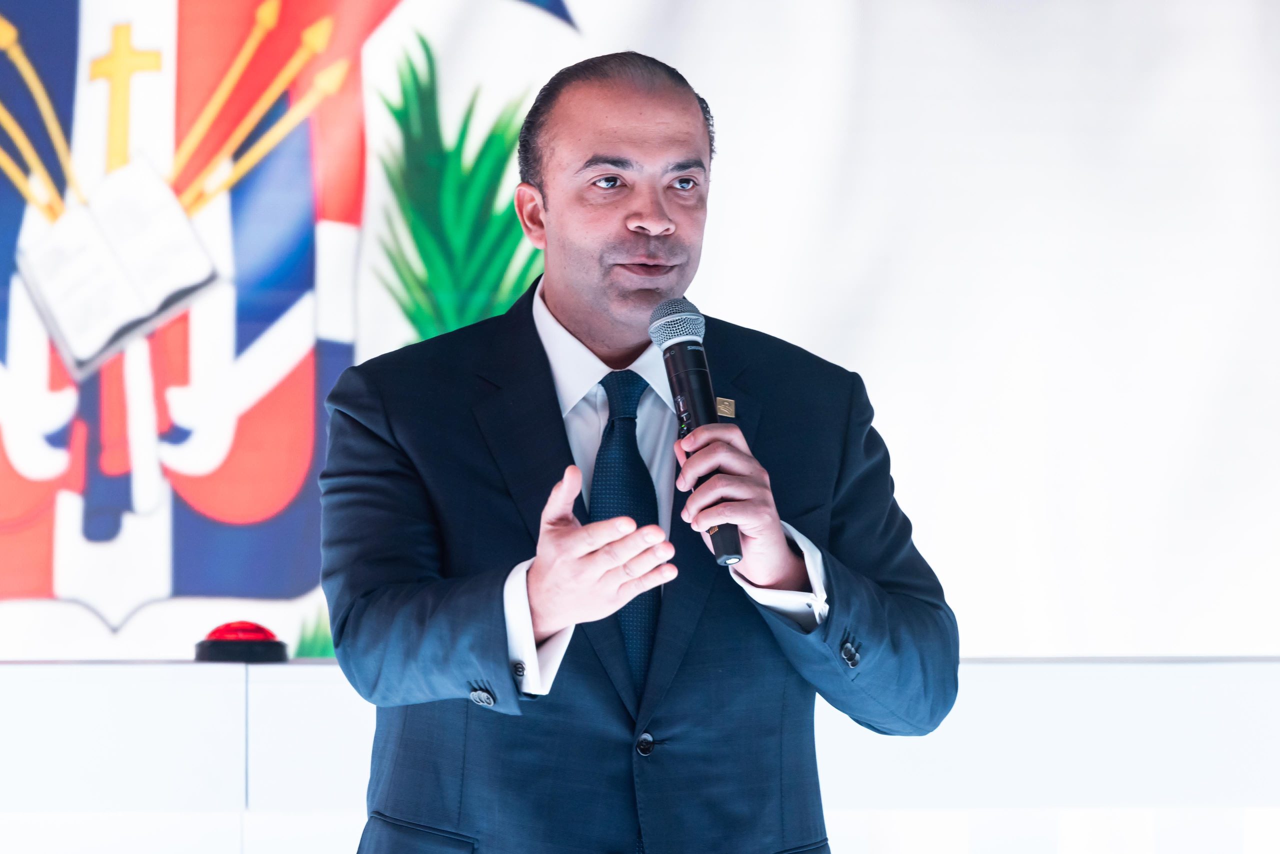 Samuel Pereyra destaca a República Dominicana como el destino líder para inversión y turismo en FITUR 2025