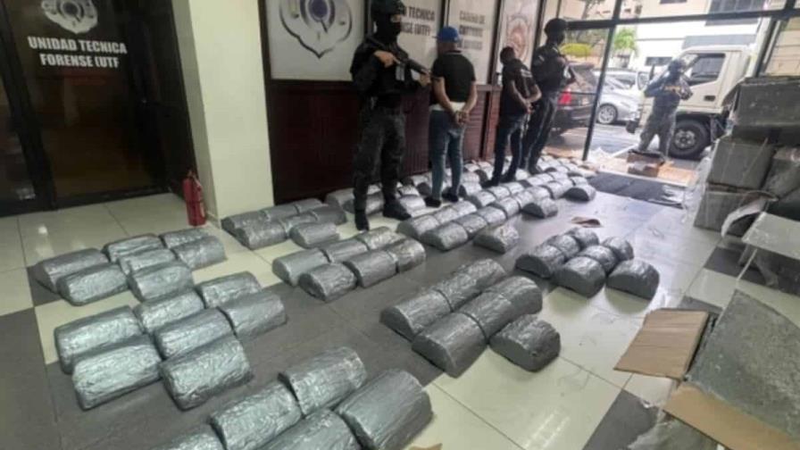 Incautan más de 300 libras de presunta marihuana en Santo Domingo Oeste