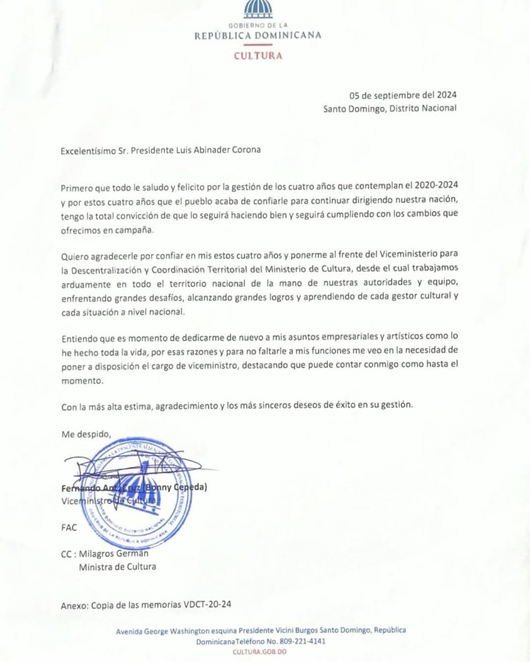 Bonny Cepeda renuncia al Ministerio de Cultura y regresa a los escenarios