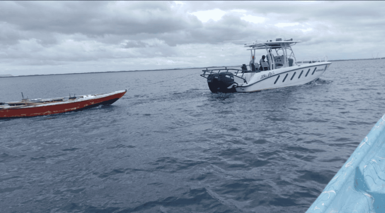 Armada Dominicana detiene cuatro embarcaciones haitianas en pesca ilegal en aguas de Pedernales
