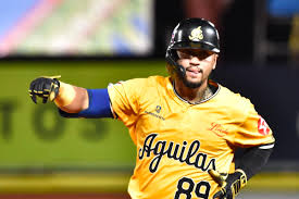 Las Águilas Cibaeñas logran su primera victoria tras emocionante duelo contra los Leones