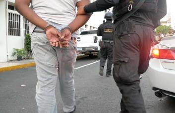 Director municipal y su hijo implicados en red de lavado de activos y narcotráfico