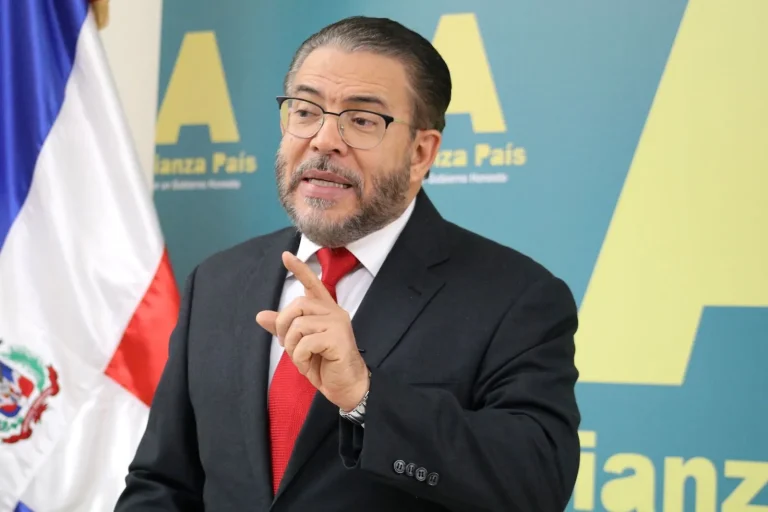Alianza País insta a Luis Abinader a evitar encuentro con líder opositor venezolano para proteger la soberanía diplomática
