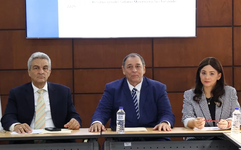 Ministerio de Trabajo Reanuda Discusión sobre Ajuste Salarial en el Sector Privado