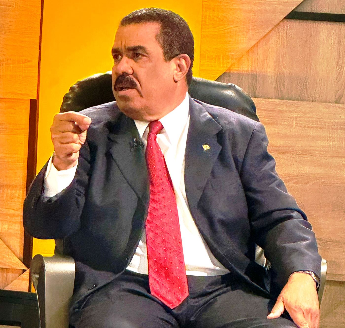 Gobierno del PRM promueve y financia las importaciones en lugar incentivar y respaldar la producción nacional, denuncia Adriano Sánchez Roa, del CC del PLD