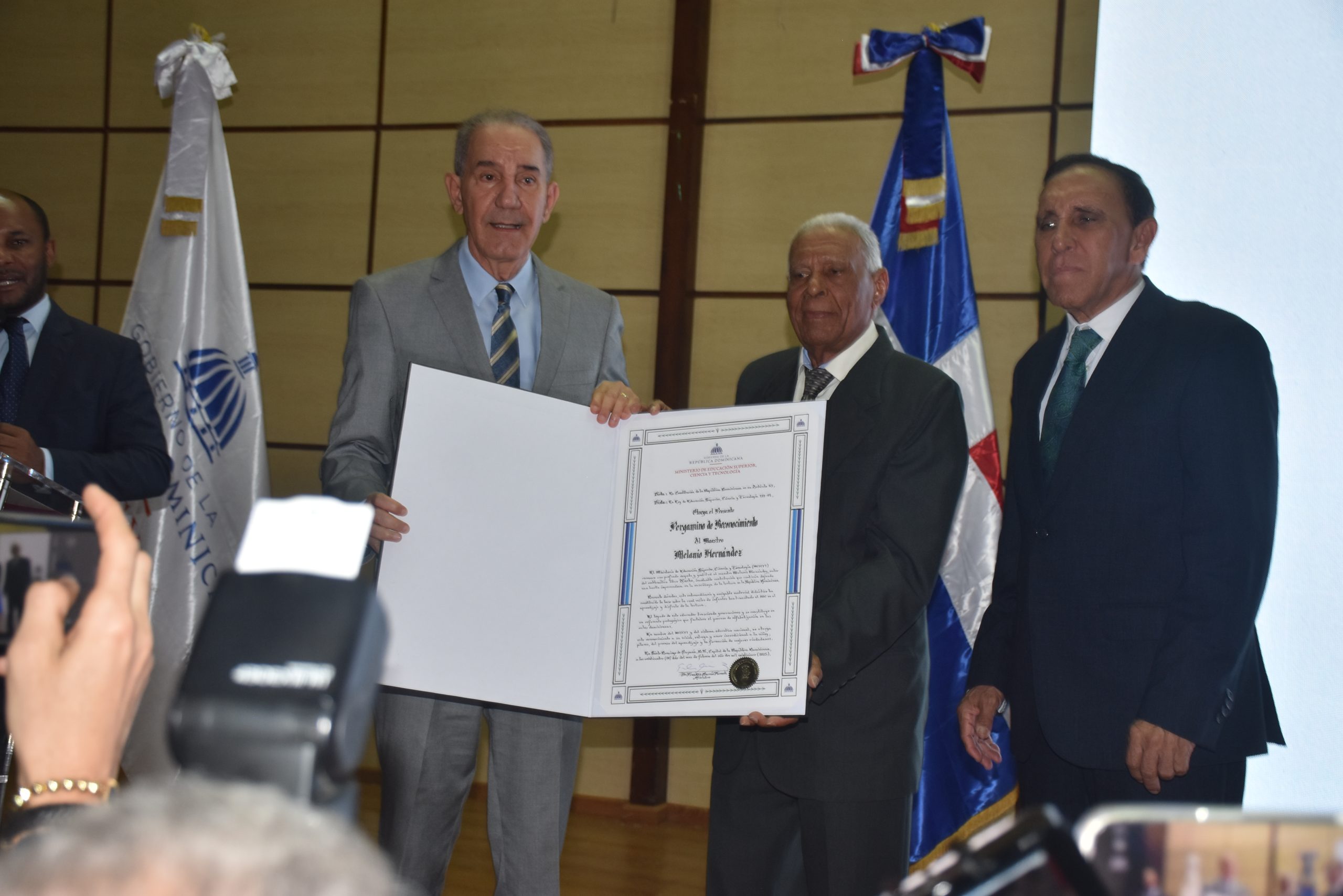 MESCyT rinde homenaje a Melanio Hernández por su legado en la educación dominicana