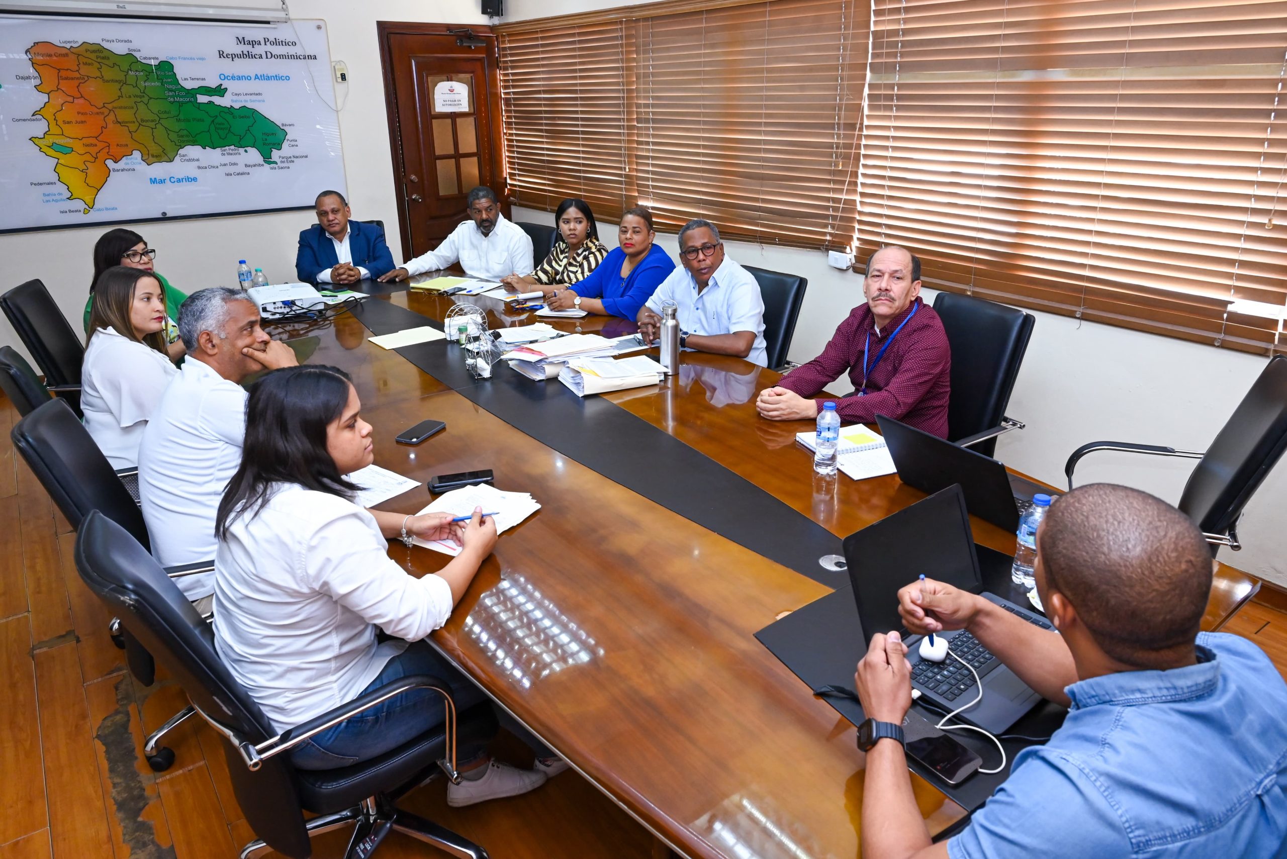 Comedores Económicos y DGSPC refuerzan coordinación para garantizar alimentación en centros penitenciarios