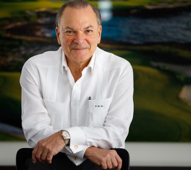 Senado de la República Dominicana reconoce legado de Frank Rainieri en el turismo y desarrollo empresarial