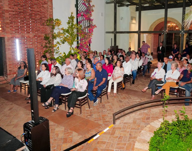 El carnaval dominicano y su esencia taína: un conversatorio sobre identidad y tradición