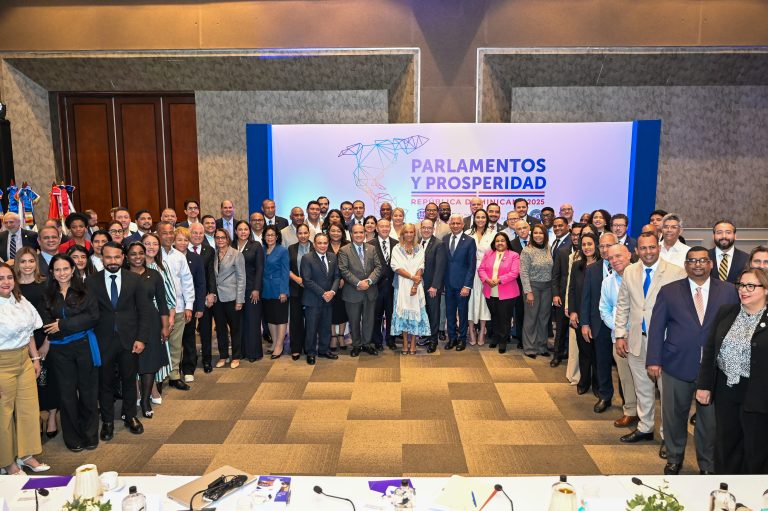 Líderes Legislativos Impulsan Agenda de Innovación y Desarrollo en "Parlamentos y Prosperidad 2025"