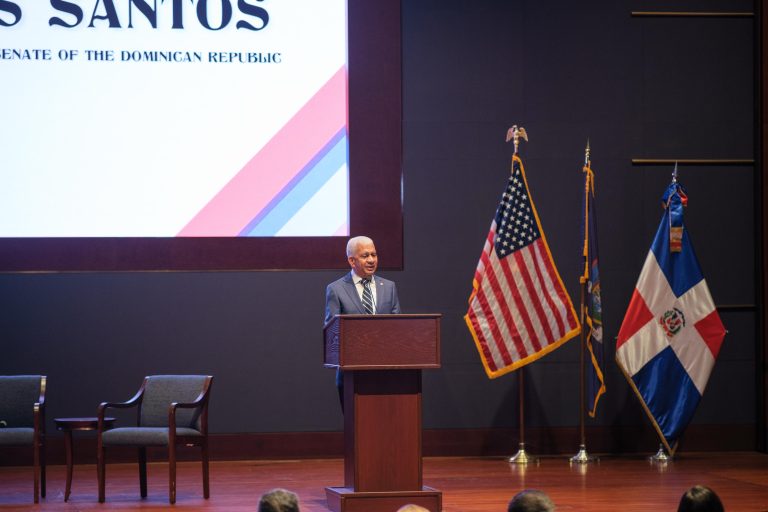 Ricardo de los Santos: “República Dominicana avanza como hub logístico del Caribe gracias al nearshoring”