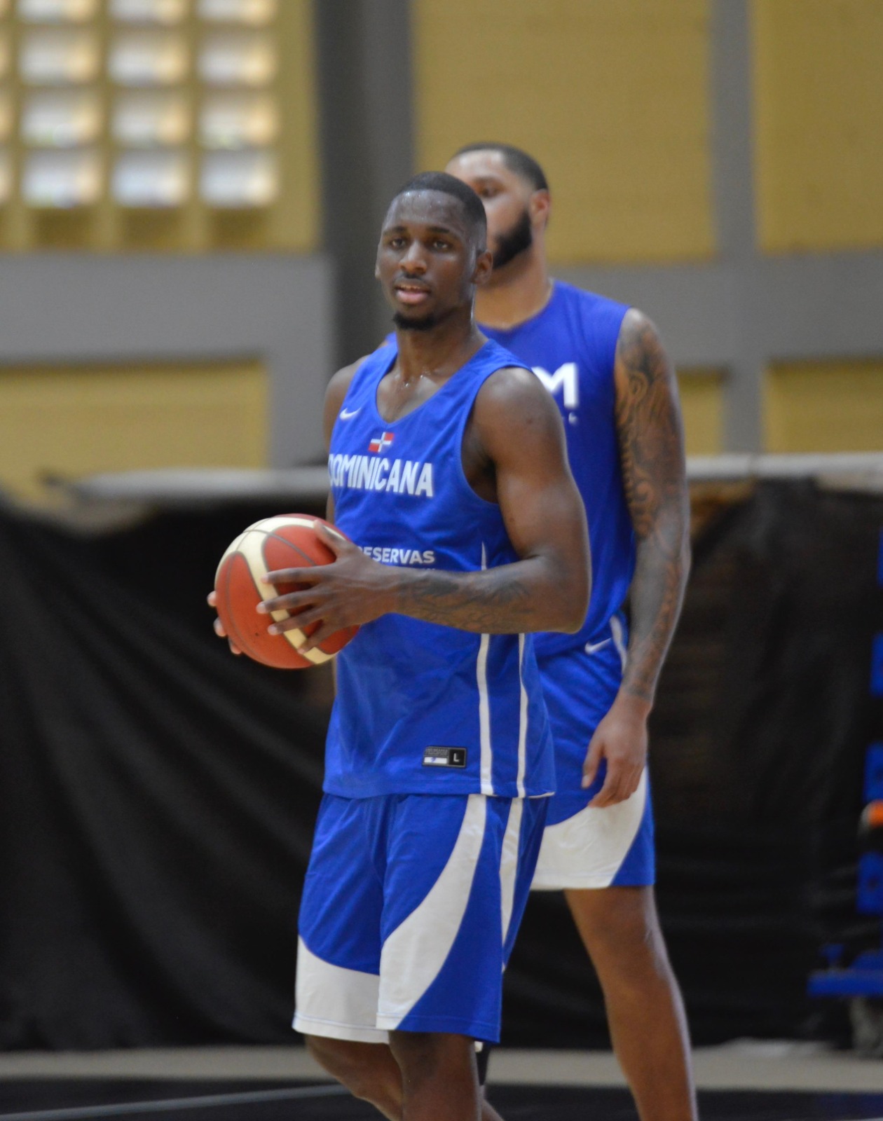 David Jones cumple su sueño de jugar con la selección mayor de baloncesto