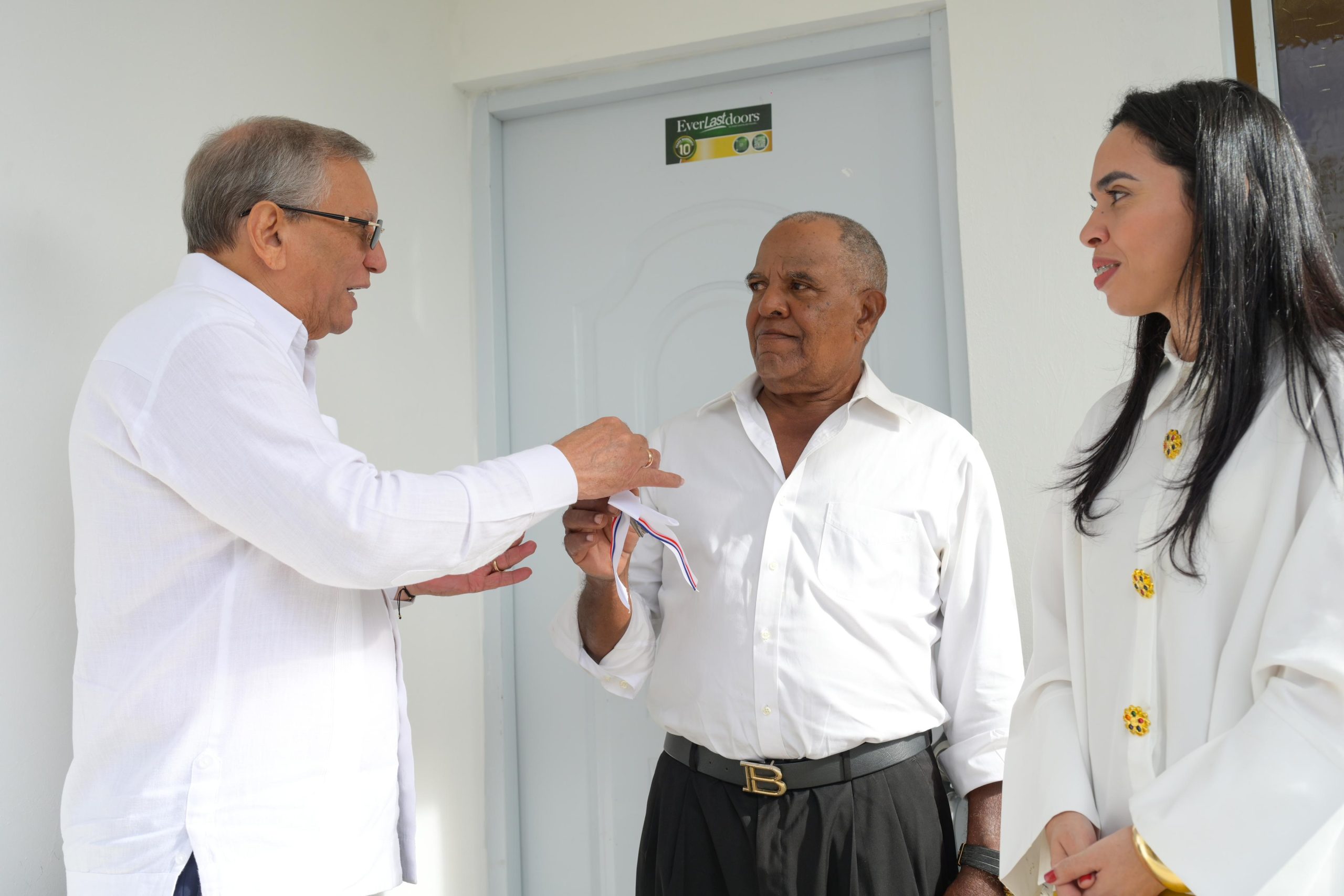 Fundación Refidomsa hace realidad el sueño de un hombre de 70 años con una nueva vivienda