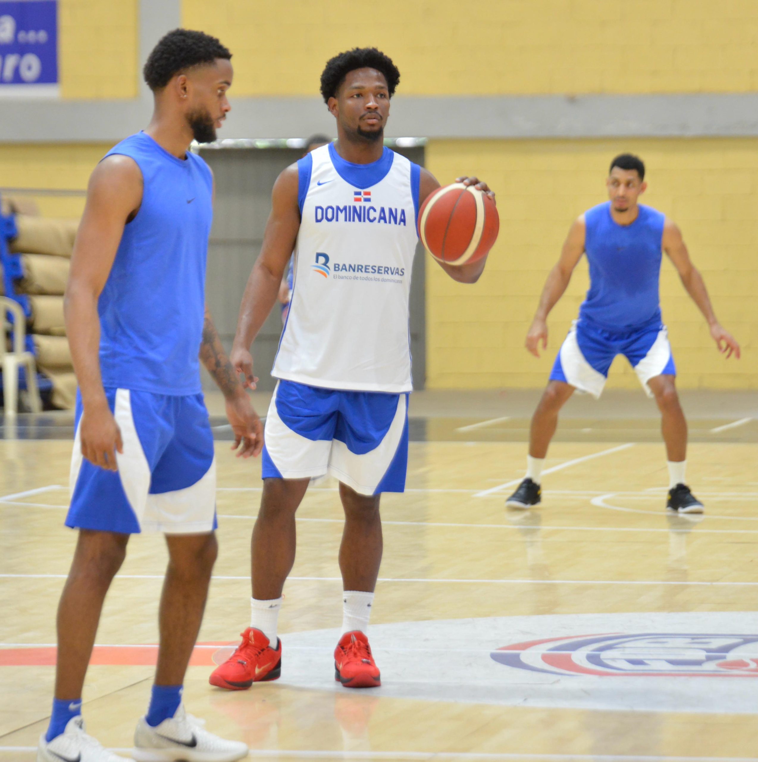 Víctor Liz y Andrés Féliz se integran a entrnamientos con miras al AmeriCup 2025