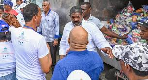 Comedores Económicos del Estado Dominicano lleva a cabo operativo masivo de entrega de raciones crudas y cocidas en Capotillo