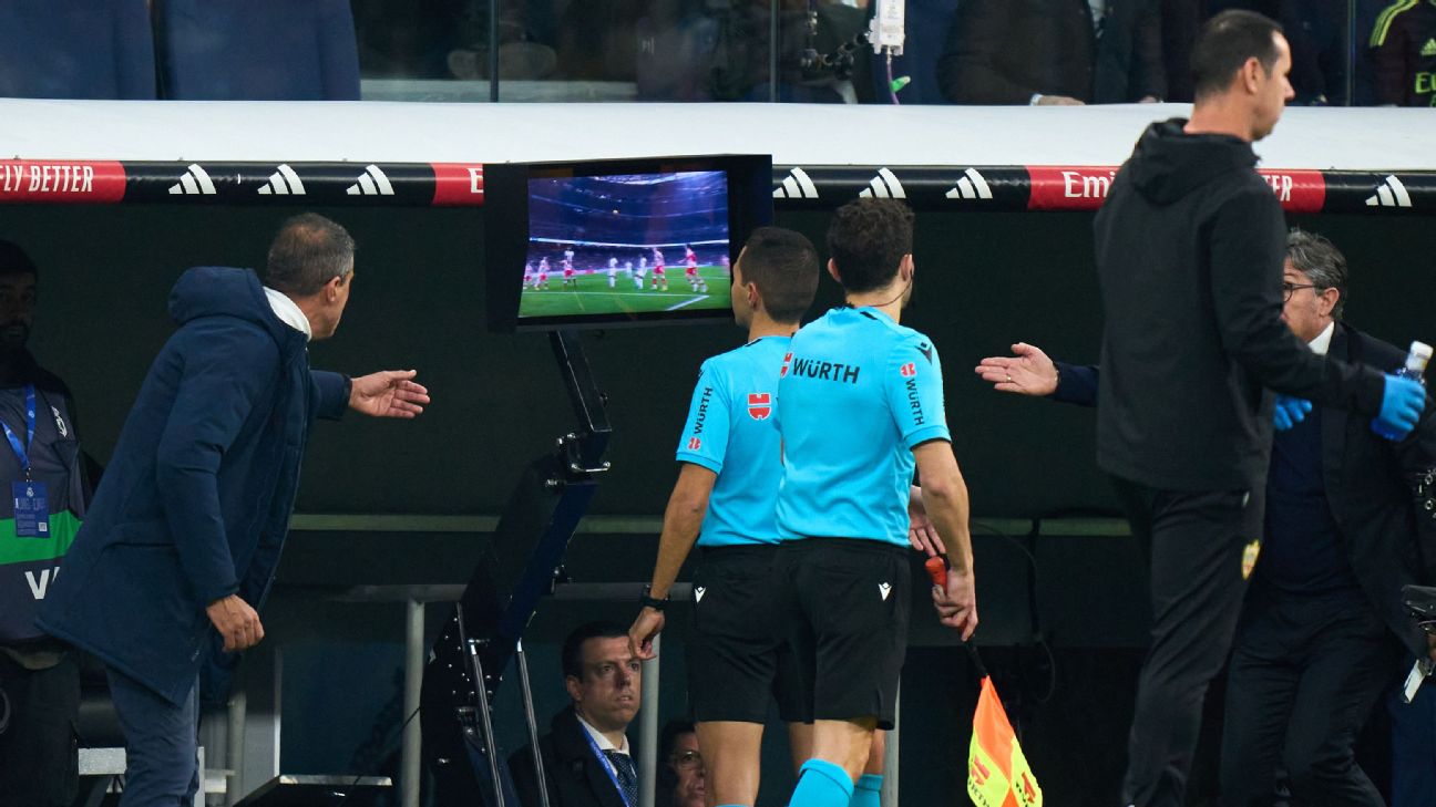 Real Madrid escuchará audios del VAR tras polémicas ante el Espanyol