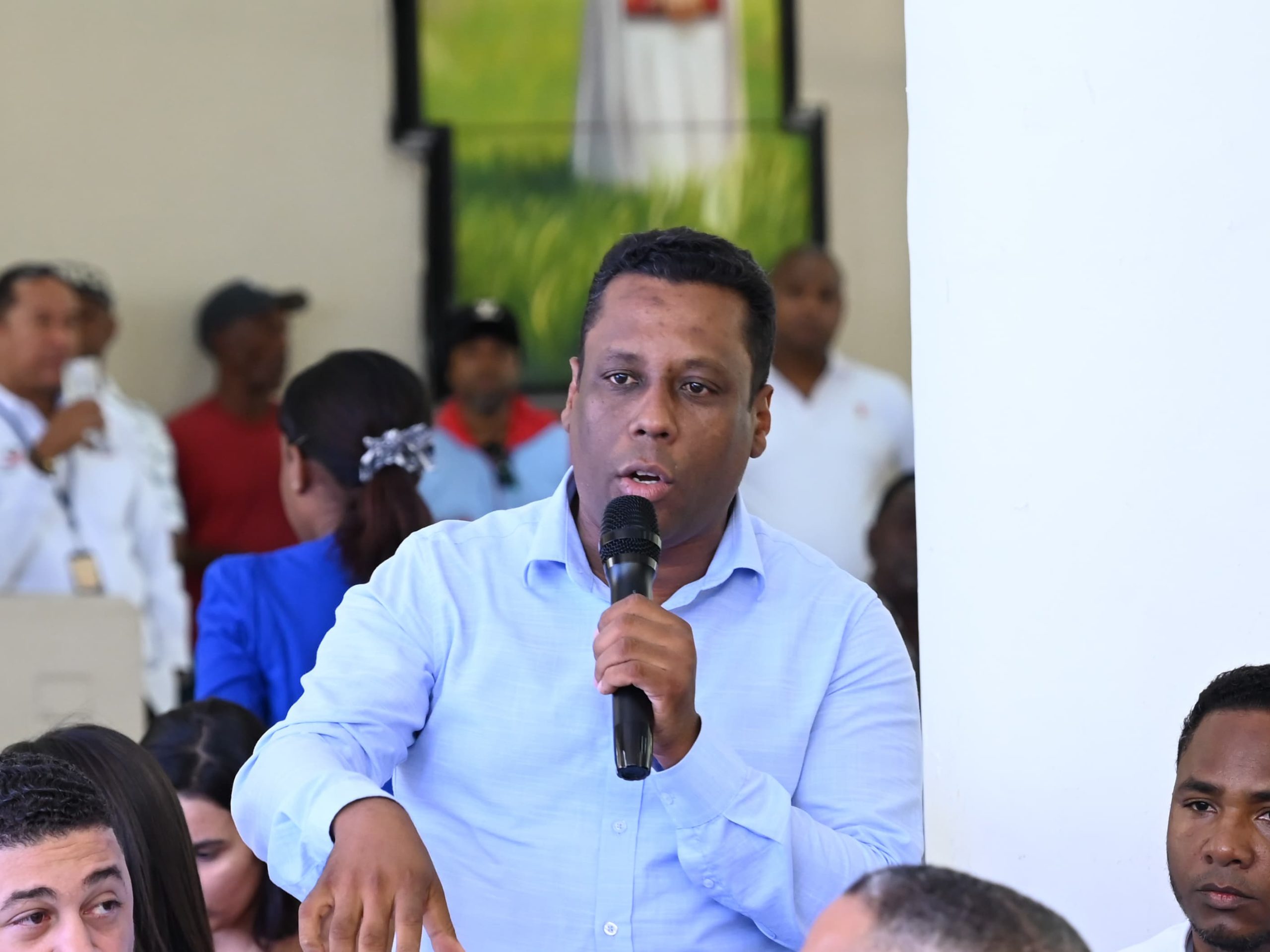 Alcalde de Cabral Presenta Obras Prioritarias en "Gobierno en las Provincias"