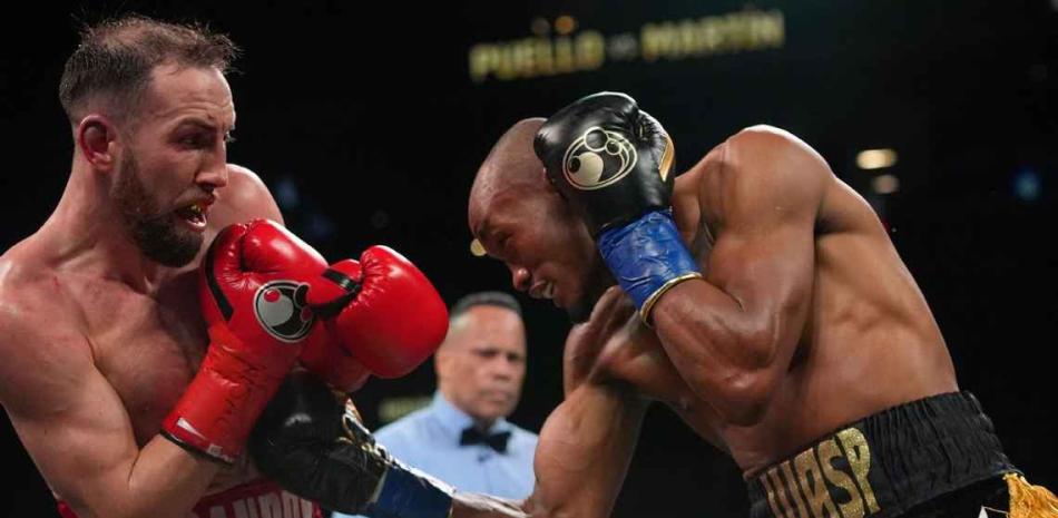 ¡Alberto Puello sigue invicto! Retiene su título de superligero tras una reñida batalla en Nueva York