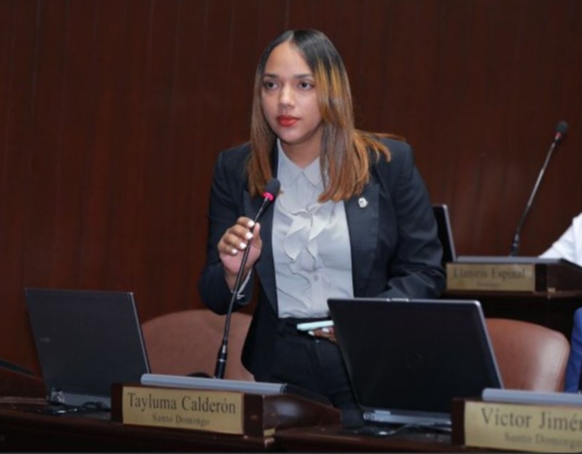 Tayluma Calderón impulsa reforma a la Ley de Seguridad Social en RD