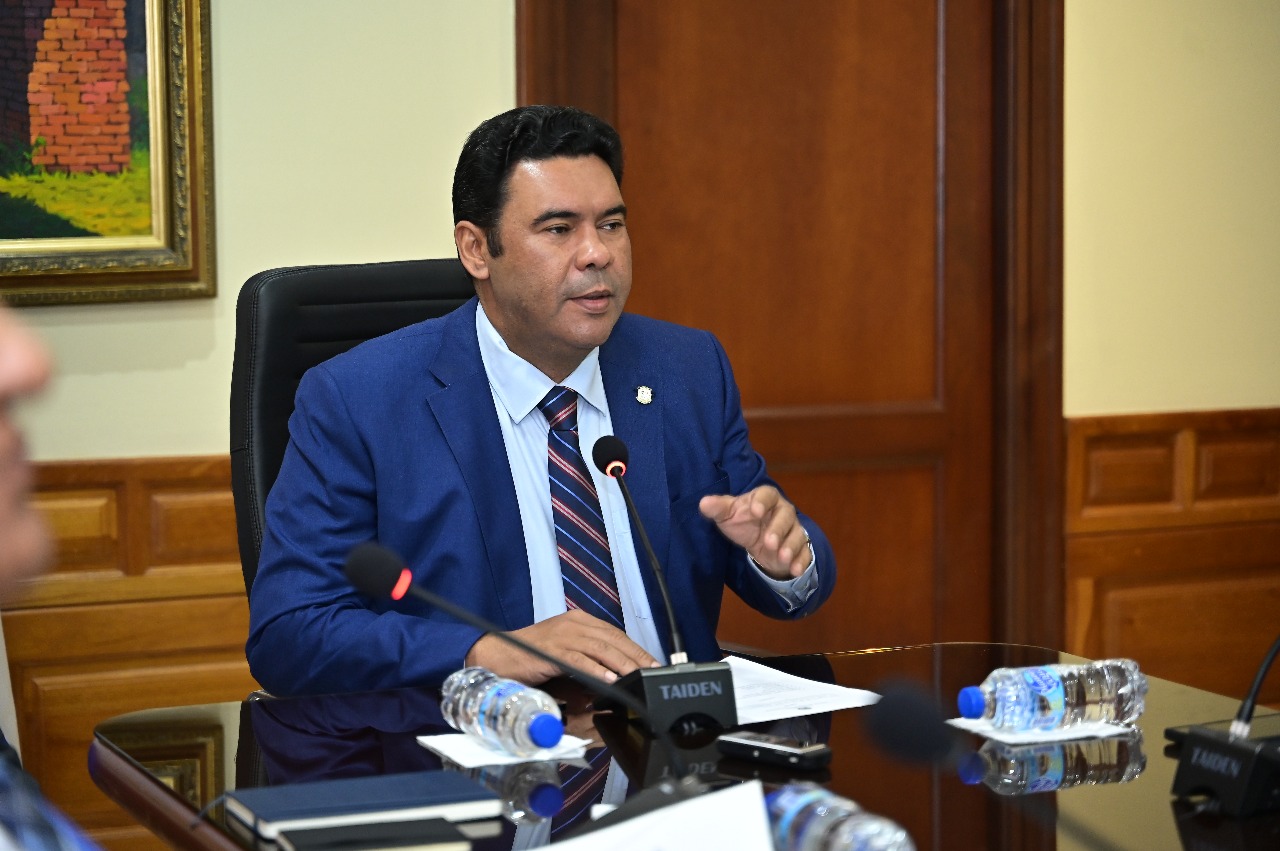 Senado avanza en la reforma del Código de Trabajo con la opinión de expertos