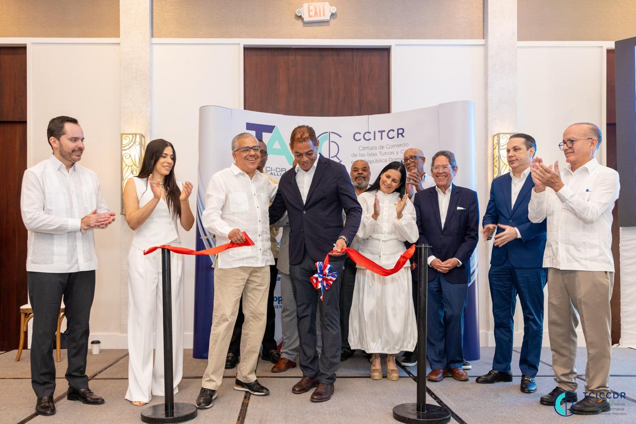 Primera Exposición Comercial Dominicana en Islas Turcas y Caicos marca un hito en el intercambio bilateral