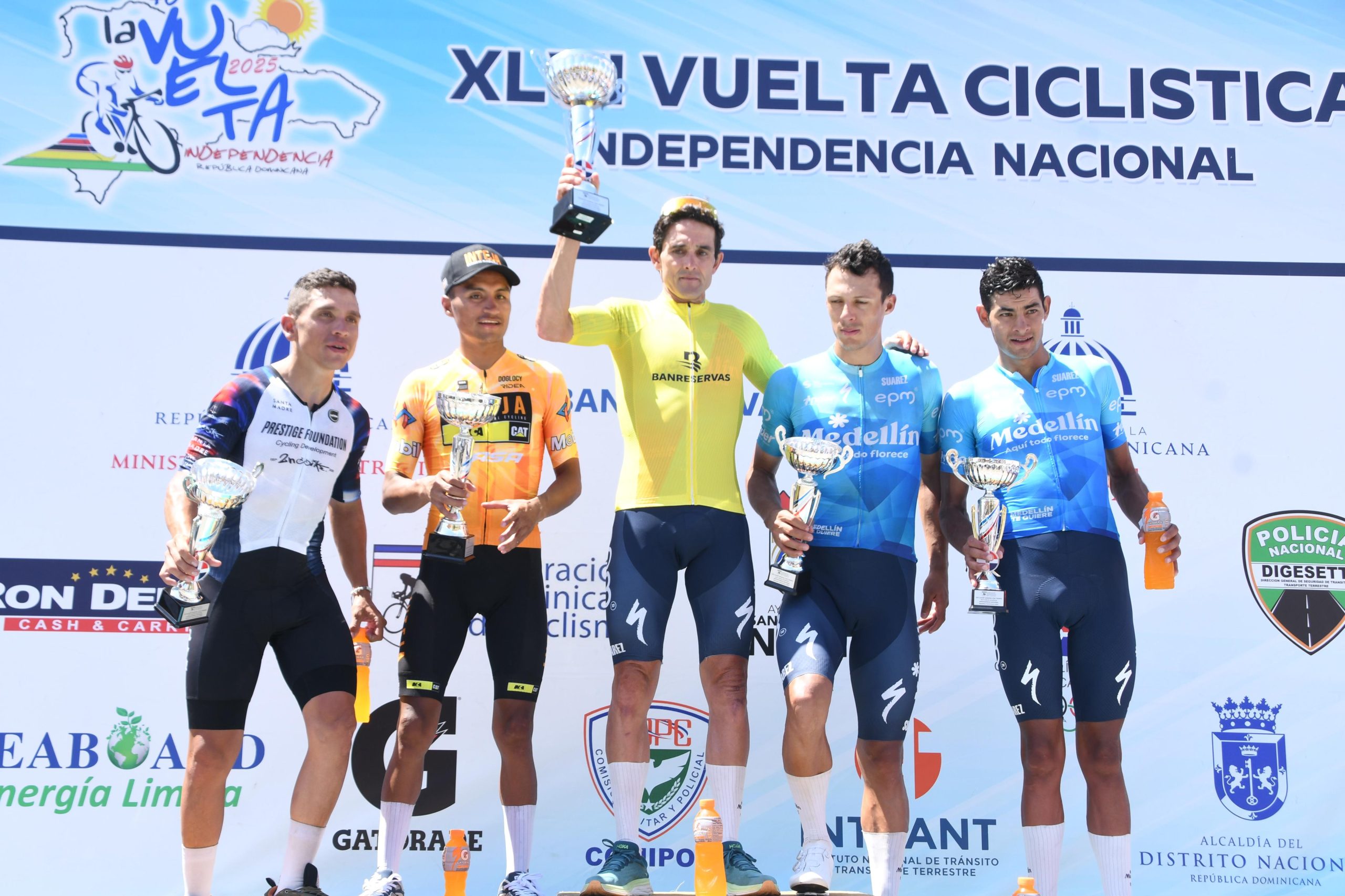 Óscar Sevilla se corona campeón de la Vuelta Ciclística Independencia 2025